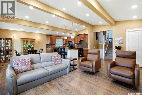 1710 Cameron Avenue, Saskatoon, SK - Indoor Photo Showing Living Room