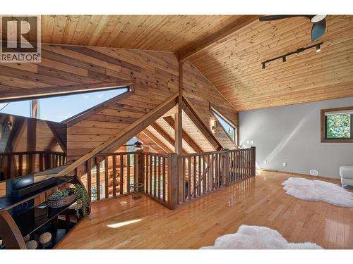 Loft - 7319 Trapper Court, Kelowna, BC - Indoor