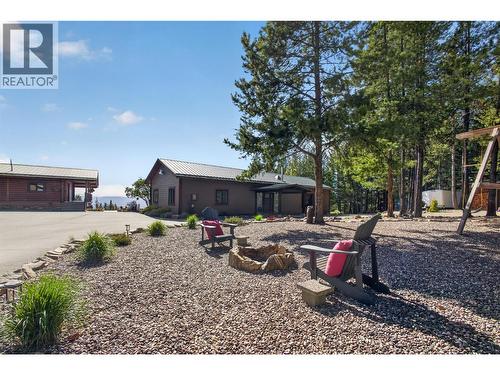 Fire pit - 7319 Trapper Court, Kelowna, BC - Outdoor