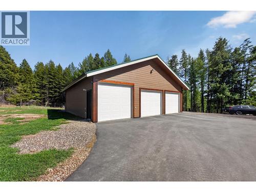 7319 Trapper Court, Kelowna, BC - Outdoor