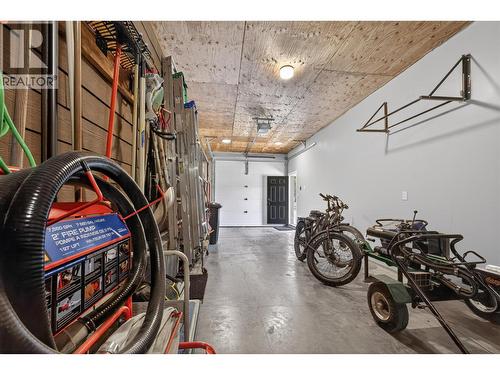 7319 Trapper Court, Kelowna, BC - Indoor Photo Showing Garage