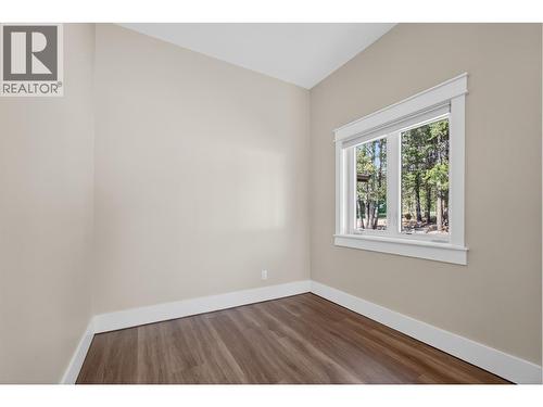 Legal outbuilding with non-conforming kitchen - 7319 Trapper Court, Kelowna, BC - Indoor Photo Showing Other Room