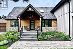 334 STEWART STREET  Newmarket, ON L3Y 3M6