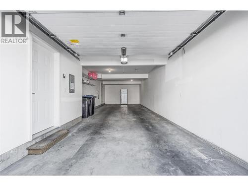 1651 Lynrick Road Unit# 105, Kelowna, BC - Indoor Photo Showing Garage