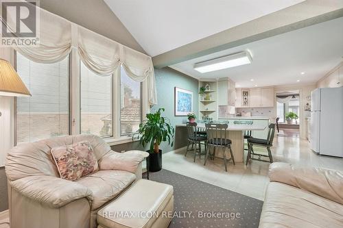 30 Shuh Avenue, Kitchener, ON - Indoor Photo Showing Living Room