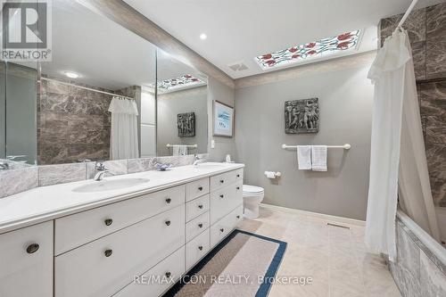 30 Shuh Avenue, Kitchener, ON - Indoor Photo Showing Bathroom