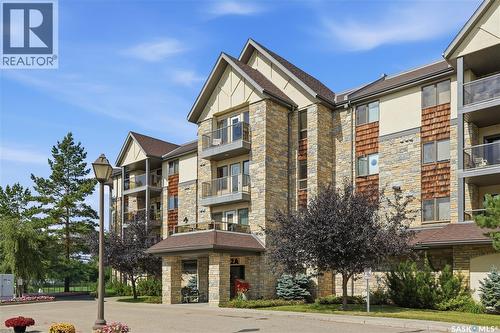 311 1622A Acadia Drive, Saskatoon, SK - Outdoor With Balcony With Facade