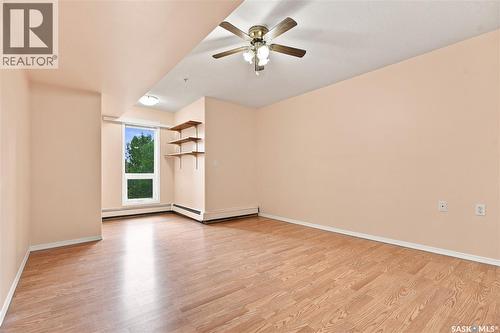 311 1622A Acadia Drive, Saskatoon, SK - Indoor Photo Showing Other Room