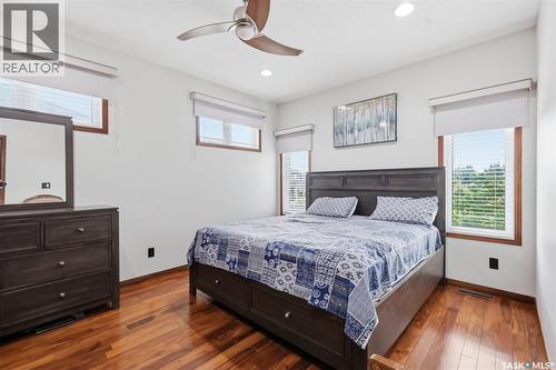 206 Muzyka Road, Saskatoon, SK - Indoor Photo Showing Bedroom
