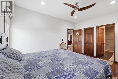 206 Muzyka Road, Saskatoon, SK - Indoor Photo Showing Bedroom