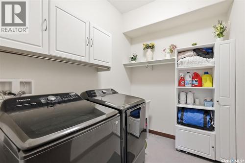 206 Muzyka Road, Saskatoon, SK - Indoor Photo Showing Laundry Room