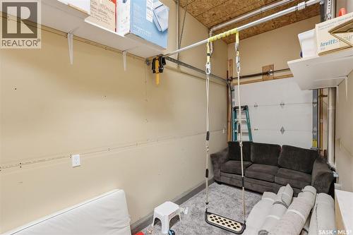 206 Muzyka Road, Saskatoon, SK - Indoor Photo Showing Garage