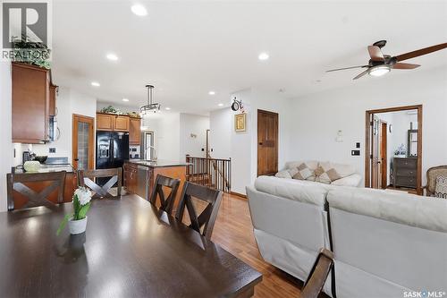 206 Muzyka Road, Saskatoon, SK - Indoor