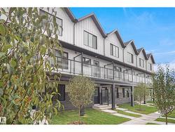 #5 29 Airport RD NW  Edmonton, AB T5G 3K8