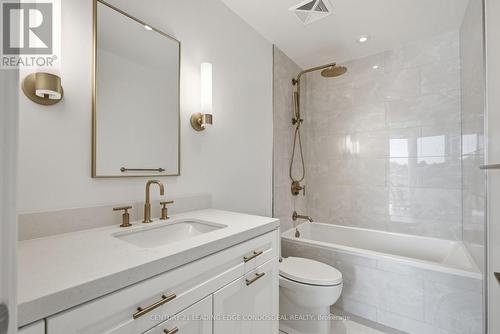 2nd bath - 503 - 1 Strathgowan Avenue, Toronto, ON - Indoor Photo Showing Bathroom
