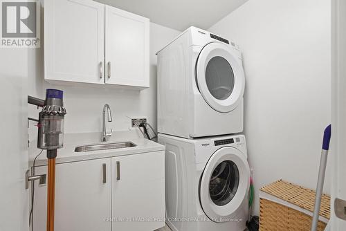 503 - 1 Strathgowan Avenue, Toronto, ON - Indoor Photo Showing Laundry Room