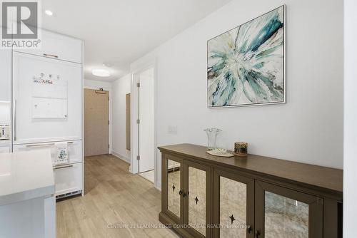 503 - 1 Strathgowan Avenue, Toronto, ON - Indoor Photo Showing Other Room
