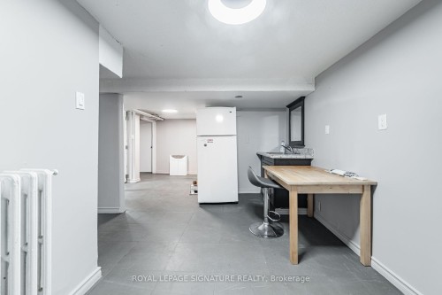 2935 St Clair Avenue E, Toronto, ON - Indoor Photo Showing Other Room
