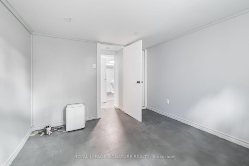 2935 St Clair Avenue E, Toronto, ON - Indoor Photo Showing Other Room