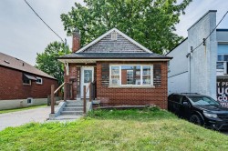 2935 St Clair Avenue E Toronto, ON M4B 1N9
