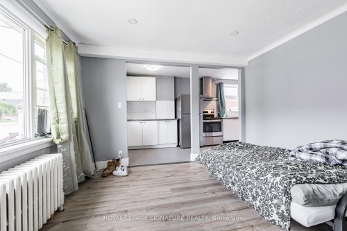 2935 St Clair Avenue E, Toronto, ON - Indoor Photo Showing Bedroom
