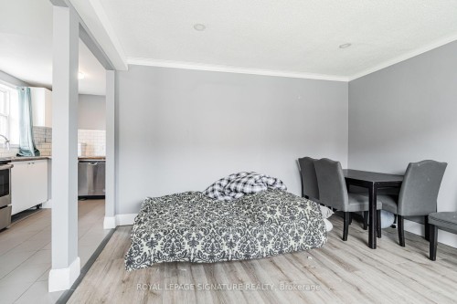 2935 St Clair Avenue E, Toronto, ON - Indoor