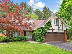 1415 Avonbridge Drive  Mississauga, ON L5G 3G6