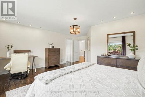 5240 Elmridge Drive, Mississauga, ON - Indoor Photo Showing Bedroom
