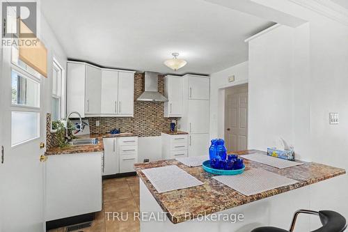 1908 Saunderson Drive, Ottawa, ON - Indoor Photo Showing Kitchen With Double Sink
