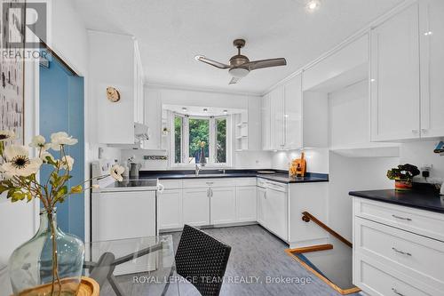 673 Golden Avenue, Ottawa, ON - Indoor Photo Showing Kitchen