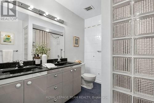 673 Golden Avenue, Ottawa, ON - Indoor Photo Showing Bathroom