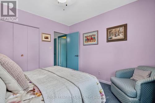 673 Golden Avenue, Ottawa, ON - Indoor Photo Showing Bedroom