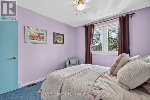 673 Golden Avenue, Ottawa, ON - Indoor Photo Showing Bedroom