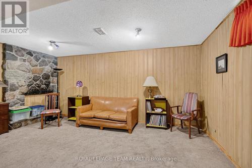 673 Golden Avenue, Ottawa, ON - Indoor Photo Showing Other Room