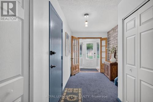 673 Golden Avenue, Ottawa, ON - Indoor Photo Showing Other Room