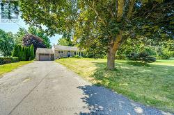 1421 OLD GREEN LANE E East Gwillimbury, ON L9N 0L7