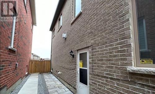 41 MANILA AVENUE , Markham, Ontario L3R 0K6 4