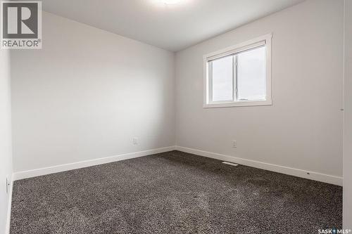 213 Dubois Crescent, Saskatoon, SK - Indoor Photo Showing Other Room