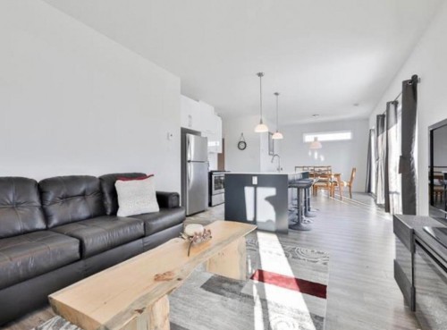 10252 Rue du Beaujolais , Mirabel, QC J7C 0E3 2