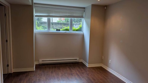 Chambre à coucher - B-32 Boul. Des Sources, Pointe-Claire, QC - Indoor Photo Showing Other Room