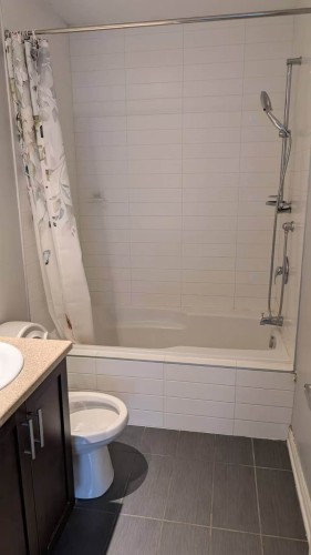 Salle de bains - B-32 Boul. Des Sources, Pointe-Claire, QC - Indoor Photo Showing Bathroom