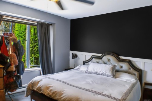 #2-906 Admirals Rd, Esquimalt, BC 