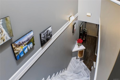 #2-906 Admirals Rd, Esquimalt, BC 