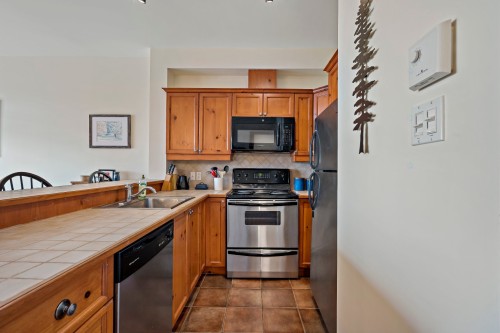 Kitchen - 4-225 Rue Du Mont-Plaisant, Mont-Tremblant, QC - Indoor Photo Showing Kitchen