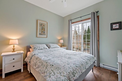 Bedroom - 4-225 Rue Du Mont-Plaisant, Mont-Tremblant, QC - Indoor Photo Showing Bedroom