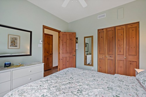 Bedroom - 4-225 Rue Du Mont-Plaisant, Mont-Tremblant, QC - Indoor Photo Showing Bedroom