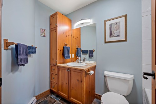 Bathroom - 4-225 Rue Du Mont-Plaisant, Mont-Tremblant, QC - Indoor Photo Showing Bathroom