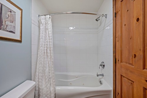 Bathroom - 4-225 Rue Du Mont-Plaisant, Mont-Tremblant, QC - Indoor Photo Showing Bathroom