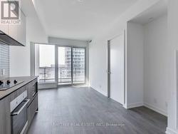 5006 - 5 BUTTERMILL AVENUE Vaughan, ON L4K 0J5