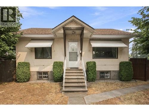 1339 Richter Street, Kelowna, BC - Outdoor With Facade